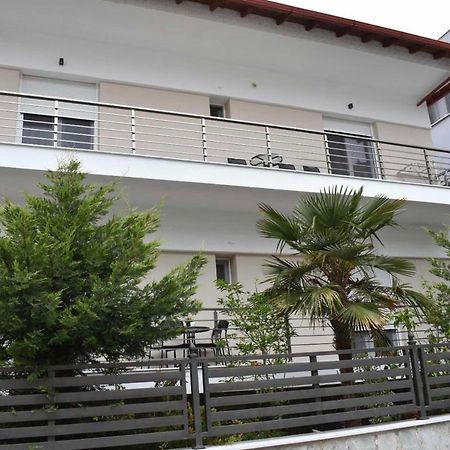 Davidana Deluxe Apartments Nea Kallikrateia Buitenkant foto