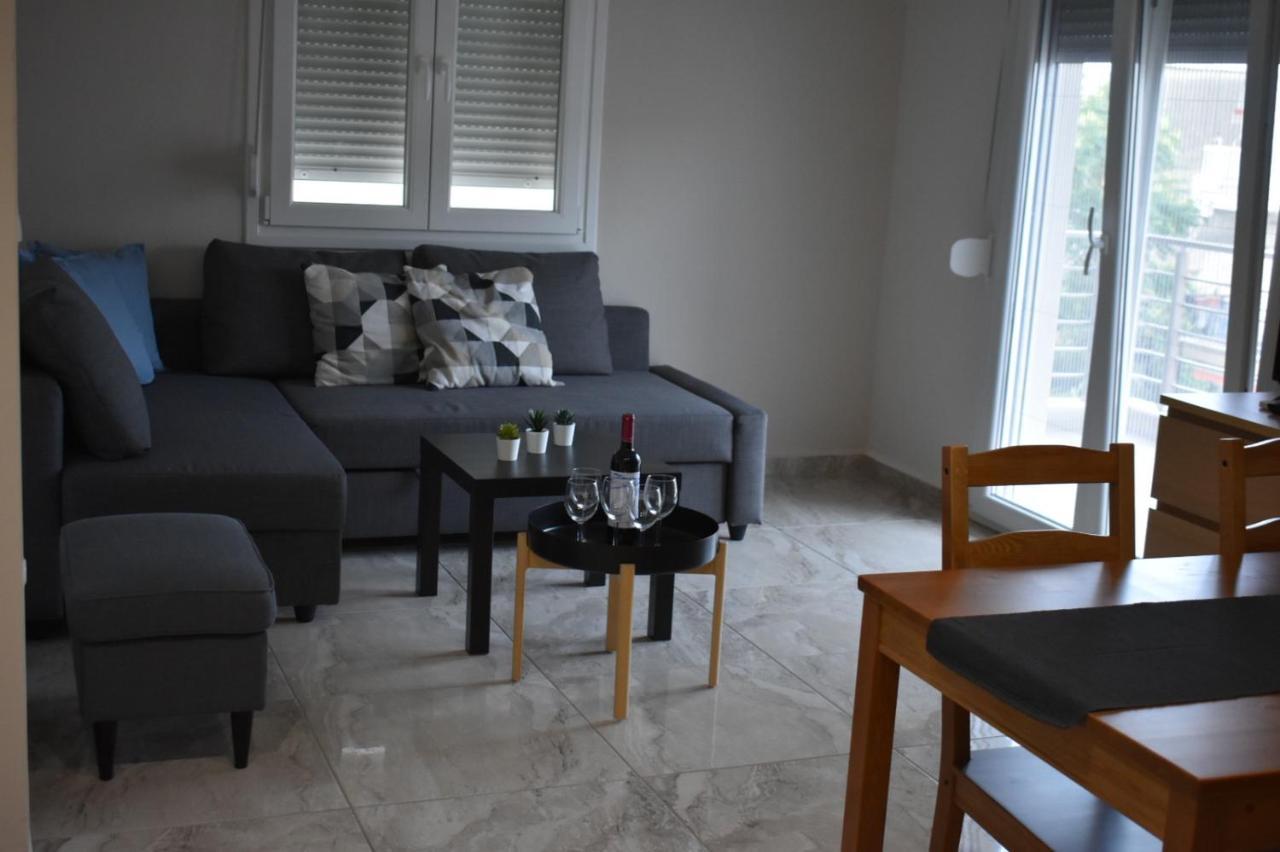 Davidana Deluxe Apartments Nea Kallikrateia Buitenkant foto