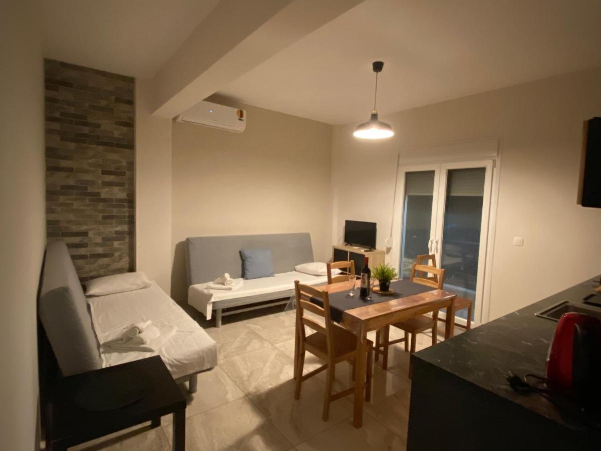 Davidana Deluxe Apartments Nea Kallikrateia Buitenkant foto
